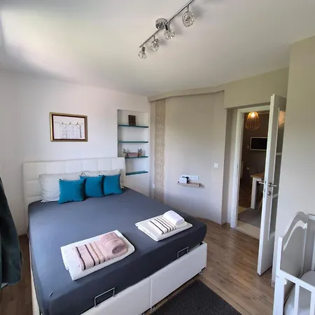 Emum Family Nyaraló Potkraj