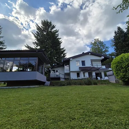 Emum Family * Potkraj